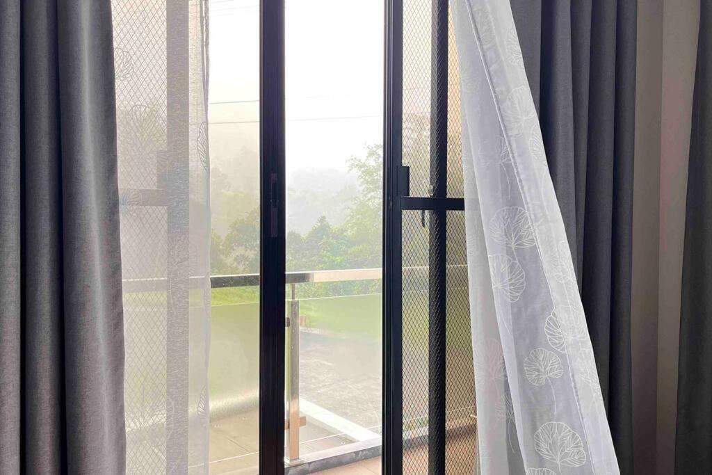 Overlooking Staycation At Sandari Batulao Tagaytay City Bagian luar foto