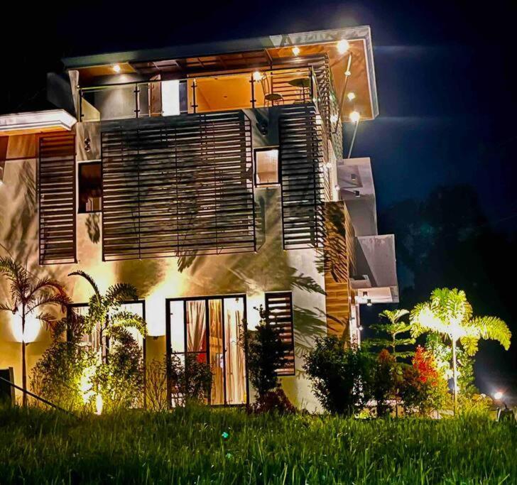 Overlooking Staycation At Sandari Batulao Tagaytay City Bagian luar foto