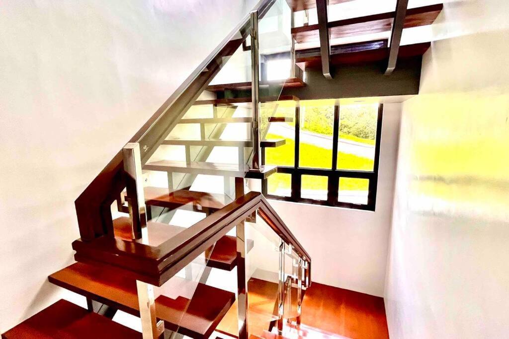 Overlooking Staycation At Sandari Batulao Tagaytay City Bagian luar foto